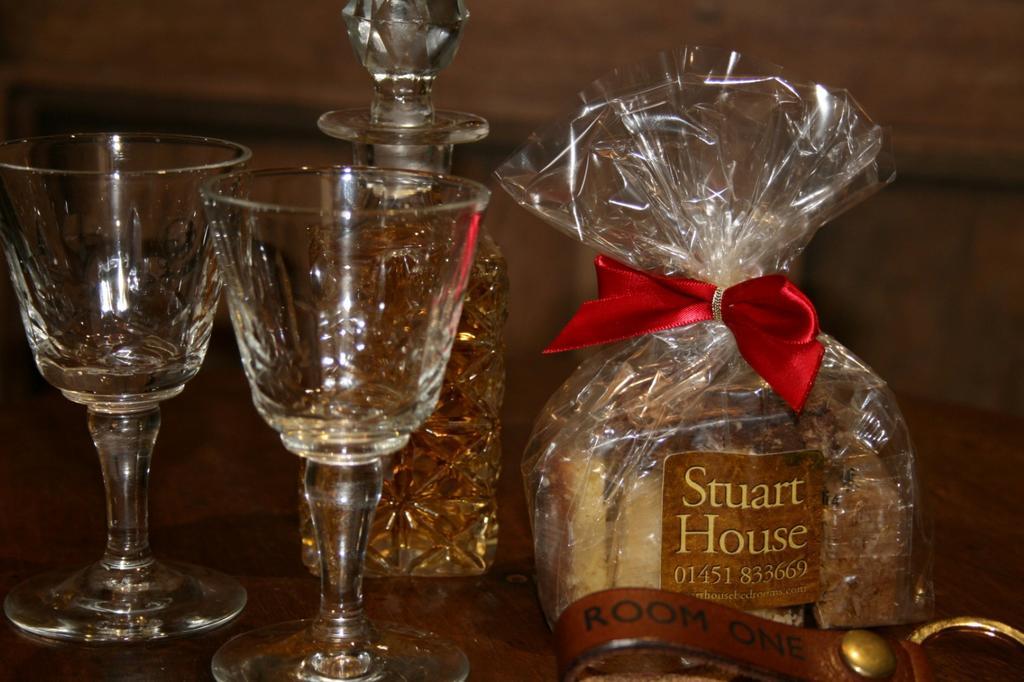 Stow-on-the-Wold Stuart House Boutique Bedrooms المظهر الخارجي الصورة